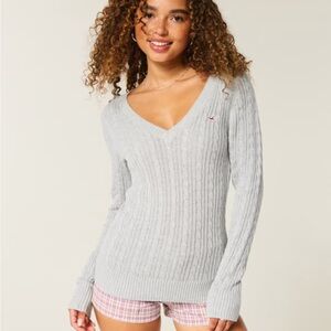 Hollister V-Neck Sweater